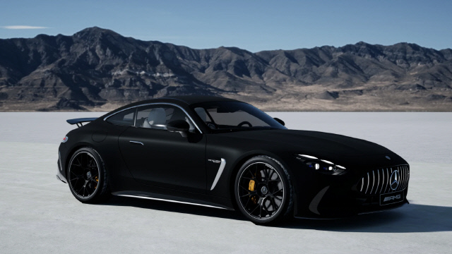 ڸ,  2  `AMG GT` 